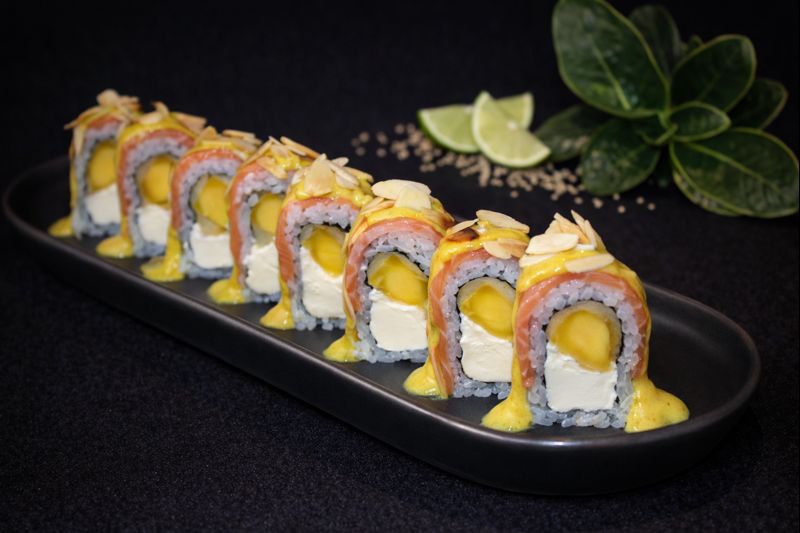 Mango Special Roll